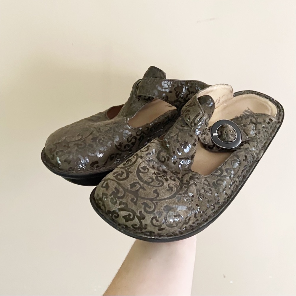 Alegria• tan brown black choco vine print Alg-922 size Eu 40 womens US 9.5/10
